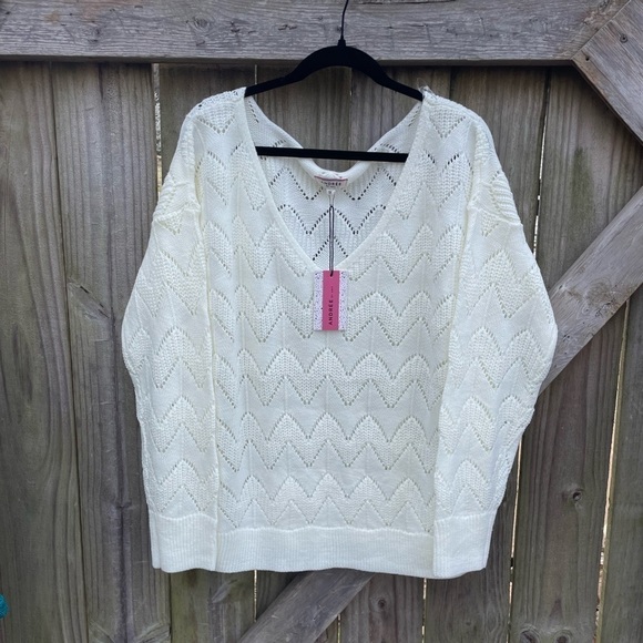 Andree by Unit Francine Boho Open Knit Slouchy Crocheted Sweater - Picture 11 of 14